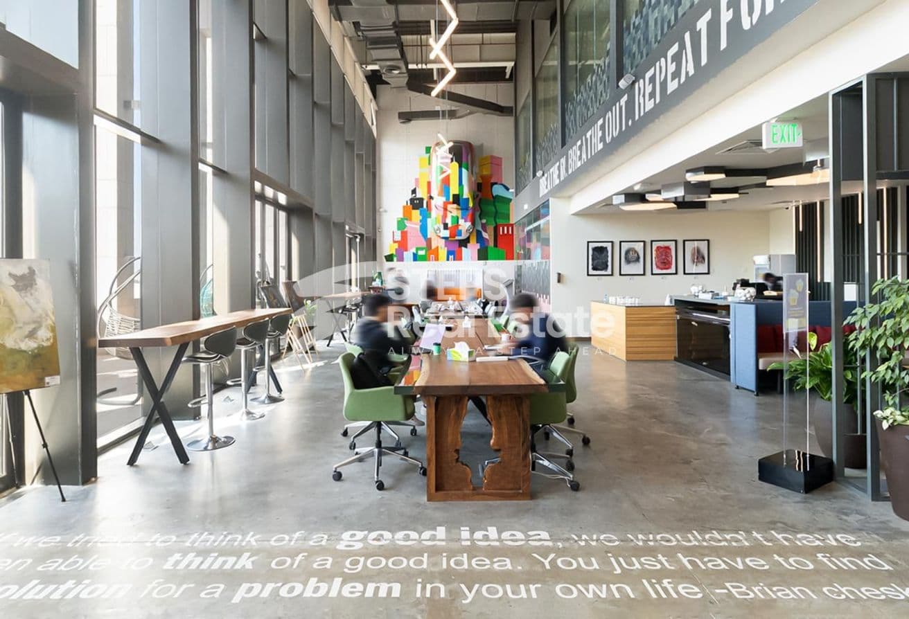 Furnished Offices in Business Center for Rent