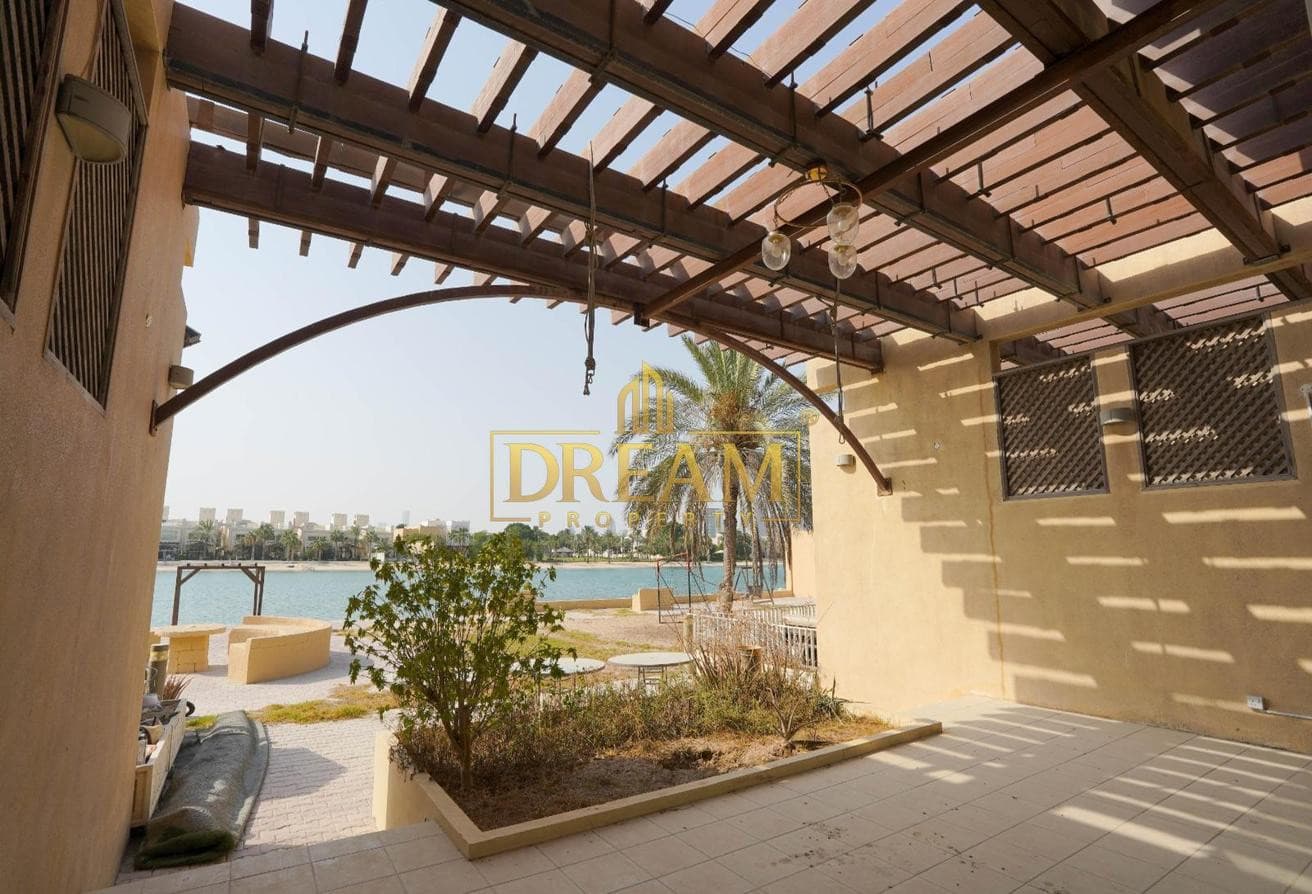 Spacious 4BHK+1Maid Villa | West Bay Lagoon