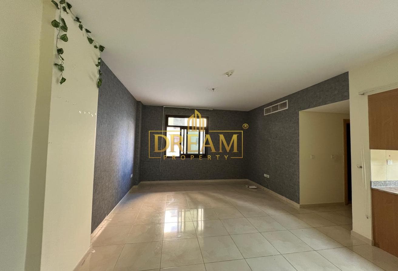 Unfurnished | 2 BHK APT For sale | in Fox Hills
