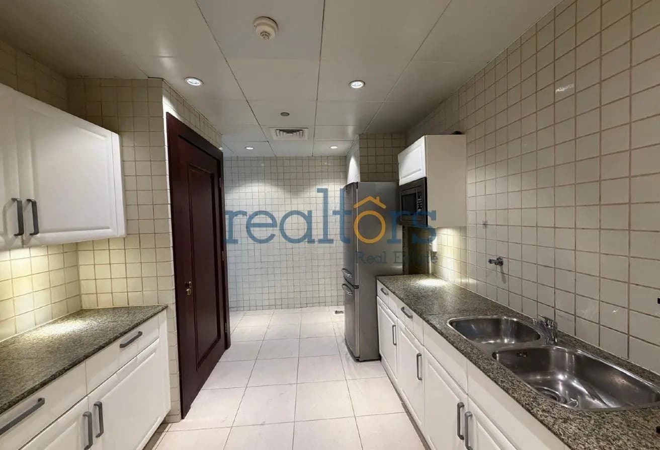Spacious 2BR Sea View Apartment with Storage