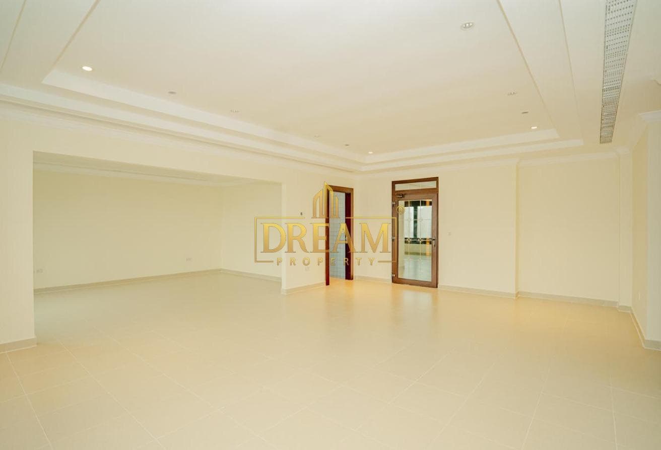 Spacious 2 Bedroom | Bills Included | Marina View