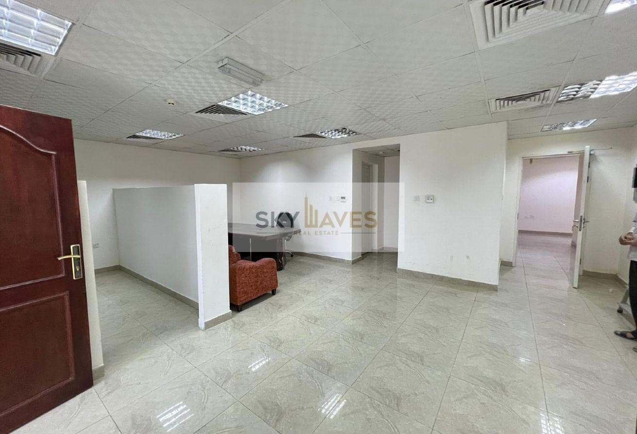 100 SQM OFFICE SPACE IN WAKRA COMMERCIAL STREET