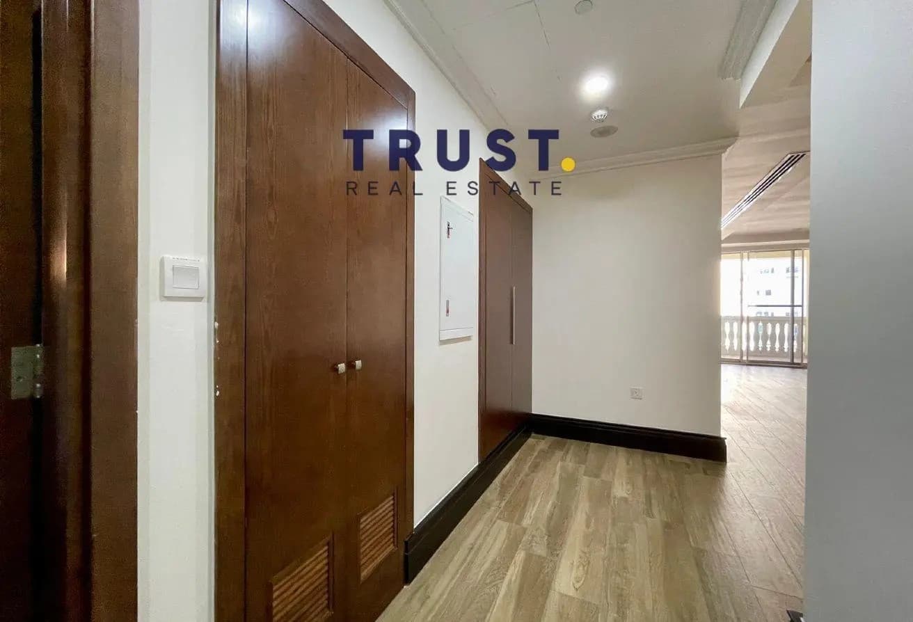 Luxury Living | 1 BHK with Beach & Pool Access I