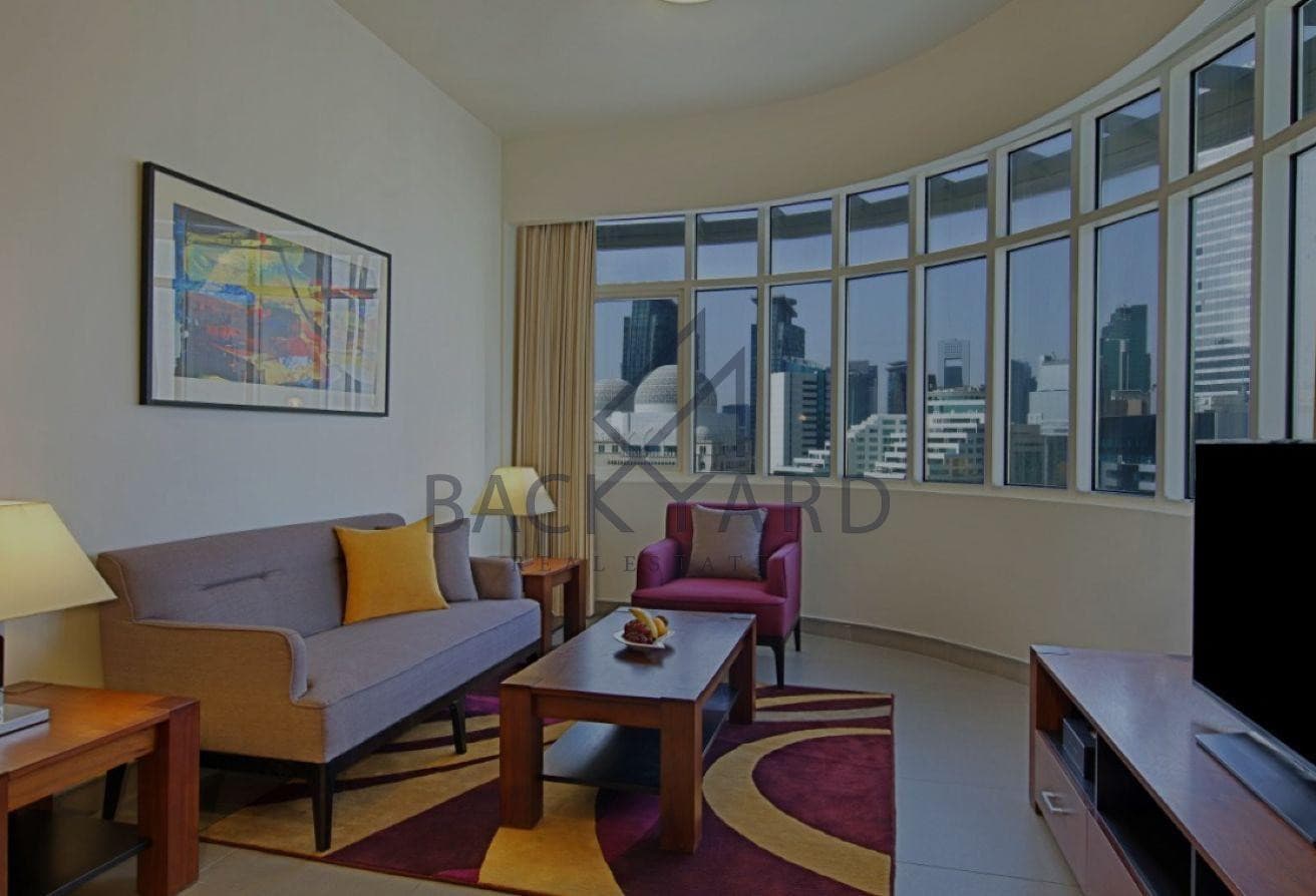 Deluxe Furnished 1BR with Rooftop Pool + Gym