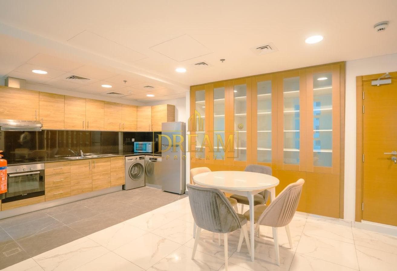Elegant Fully Furnished 1 Bedroom | Balcony
