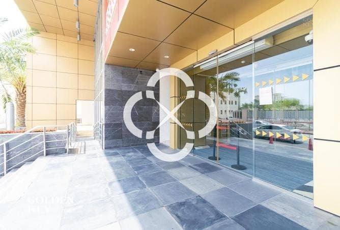 Spacious Restaurant +Terrace | High Traffic Area