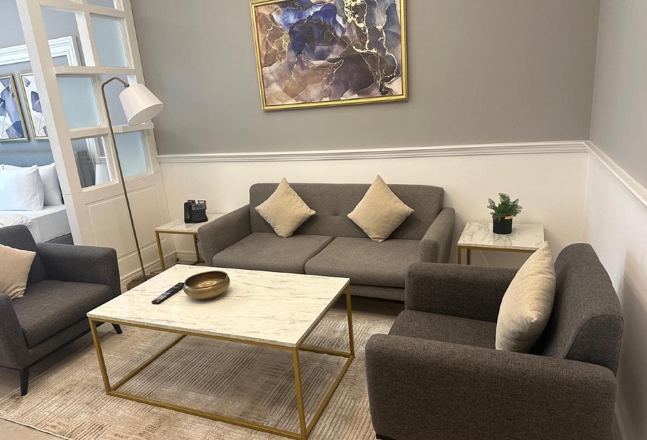 MODERN STUDIO - INCLUDING BILLS ABRAJ SHEKH