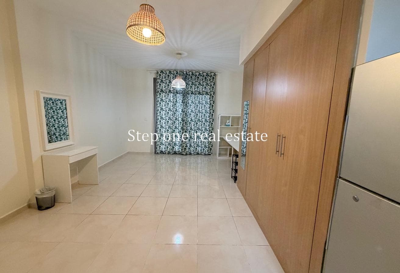 Luxury STUDIO APARTMENT-SMEI FURNISHED| FOXHILLS