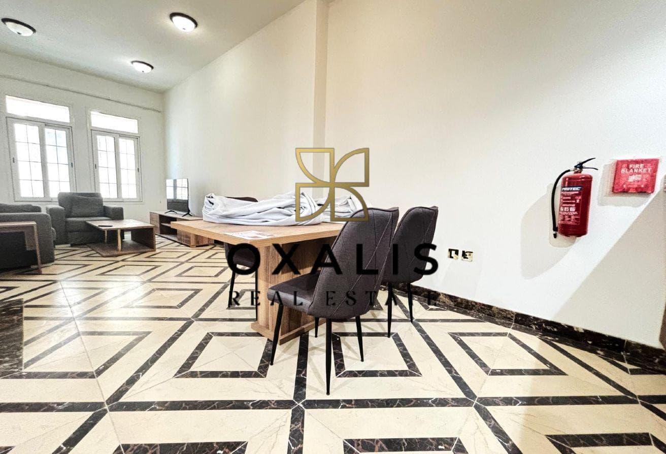 GREAT PRICE ! FURNISHED 2 BHK | POOL ACCESS