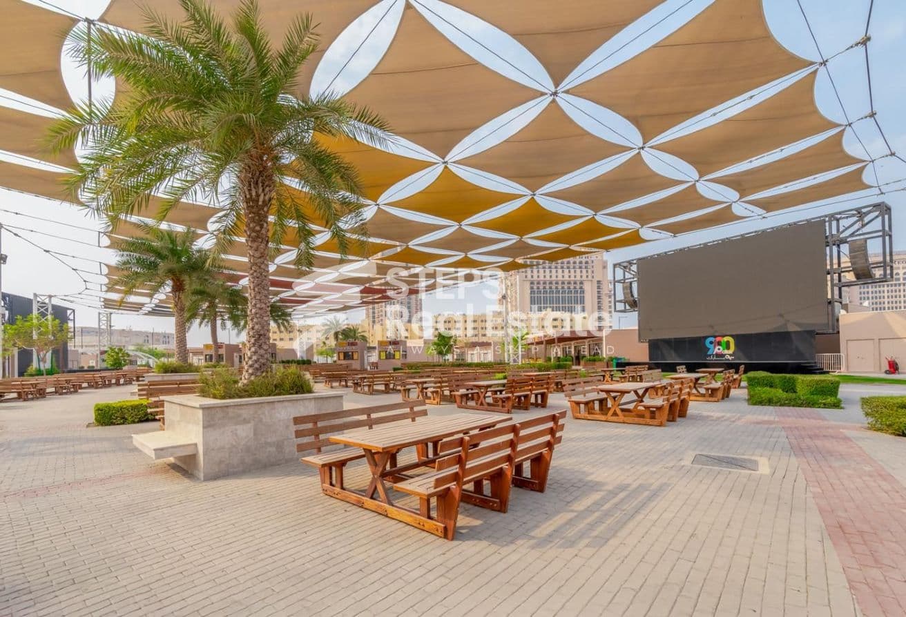 20 High Visibility Shops for Rent in 900 Park