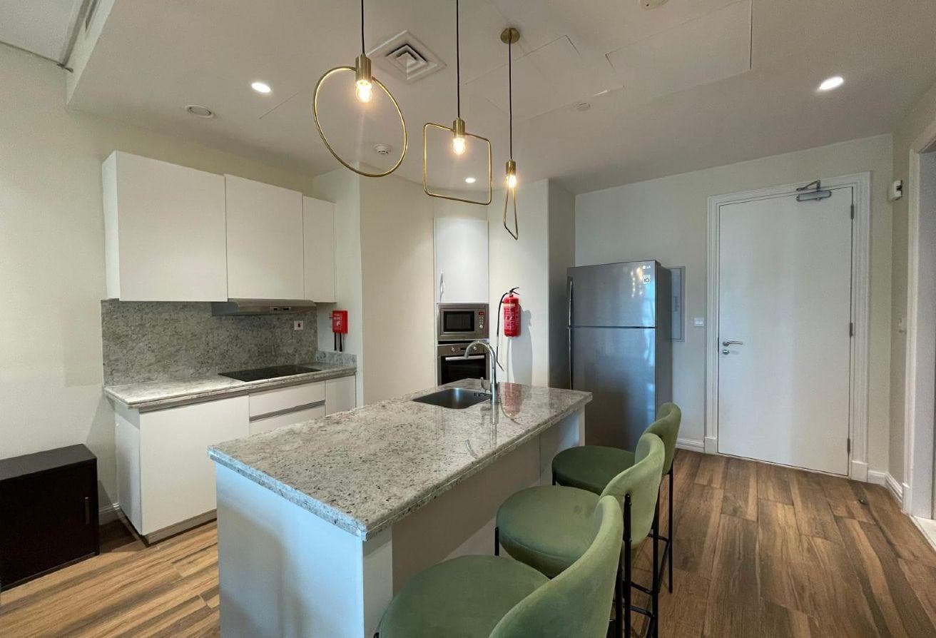 BILLS INCLUDED | 1 BDR +OFFICE | 3 MONTHS FREE