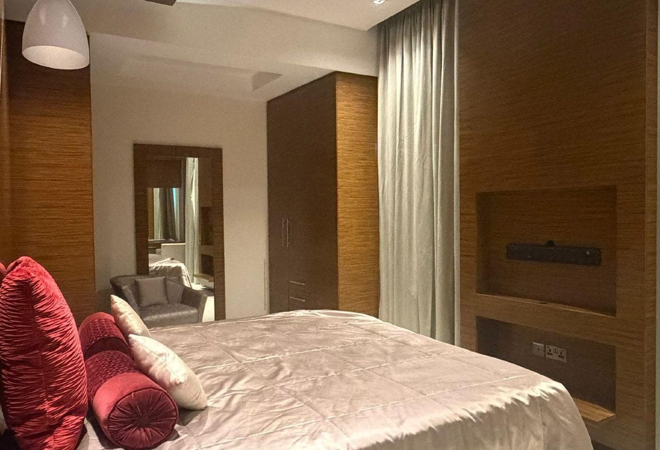 Luxury FF Apartments for Rent beside crown plaza