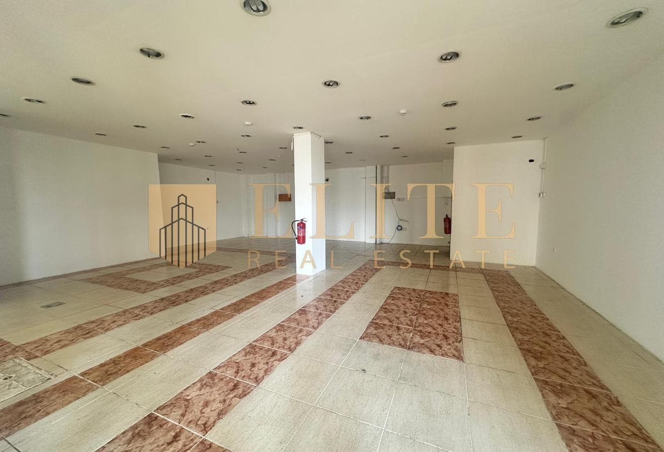 Spacious commercial shop for rent in Aziziya