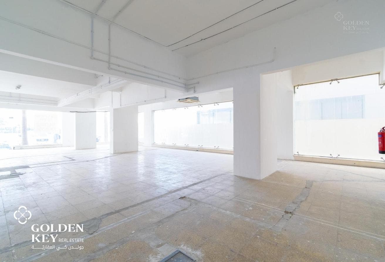 Prime Location Showroom | Al Sadd | 350sqm