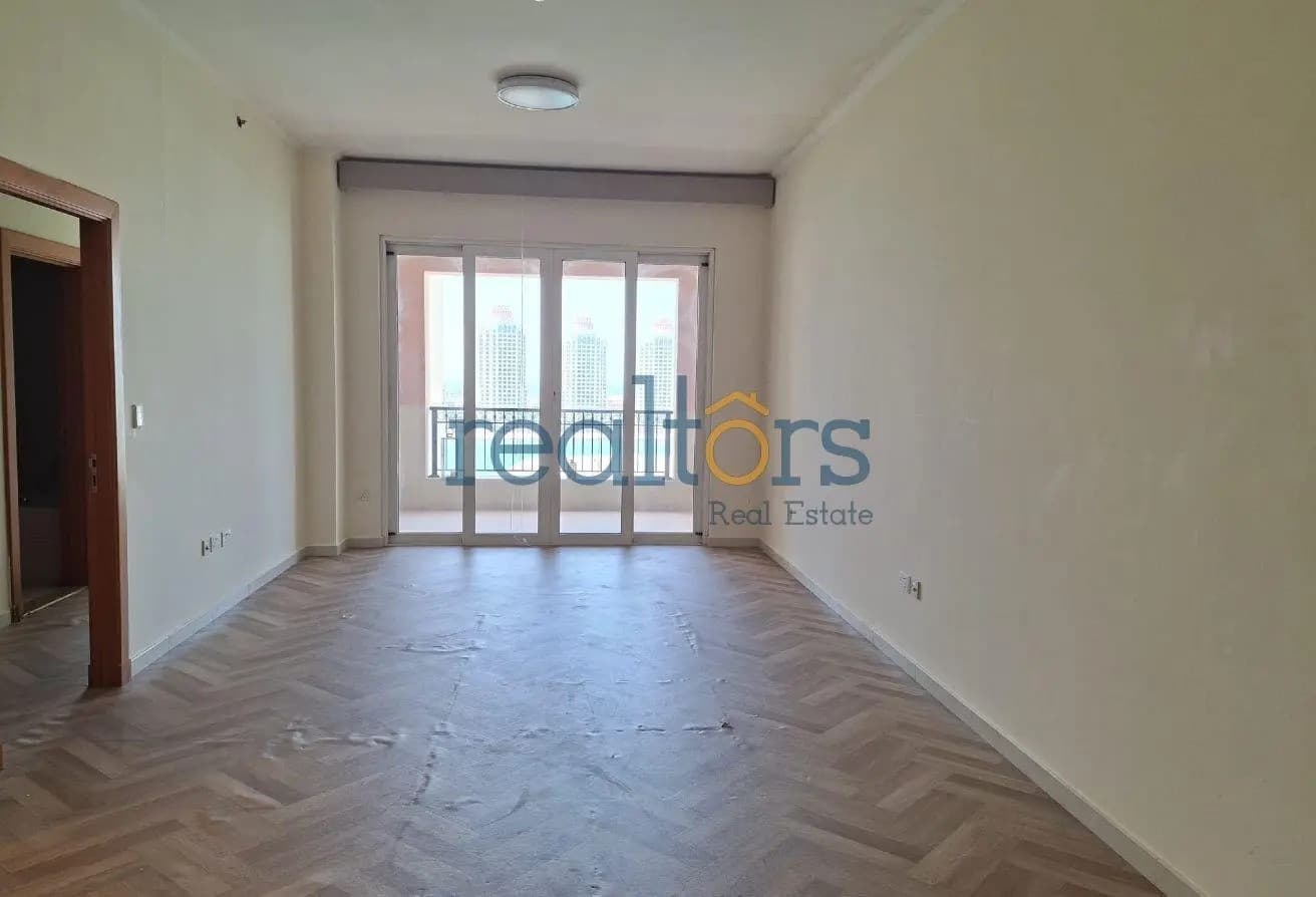BEST DEAL!!! Gorgeous 1 bedroom unit. Marina view