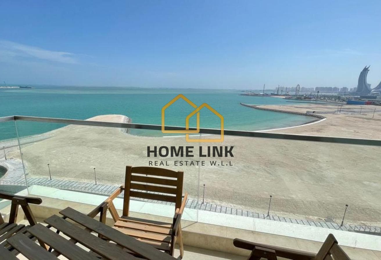 Elegant 1 Bedroom Near Vendom Mall For Sale