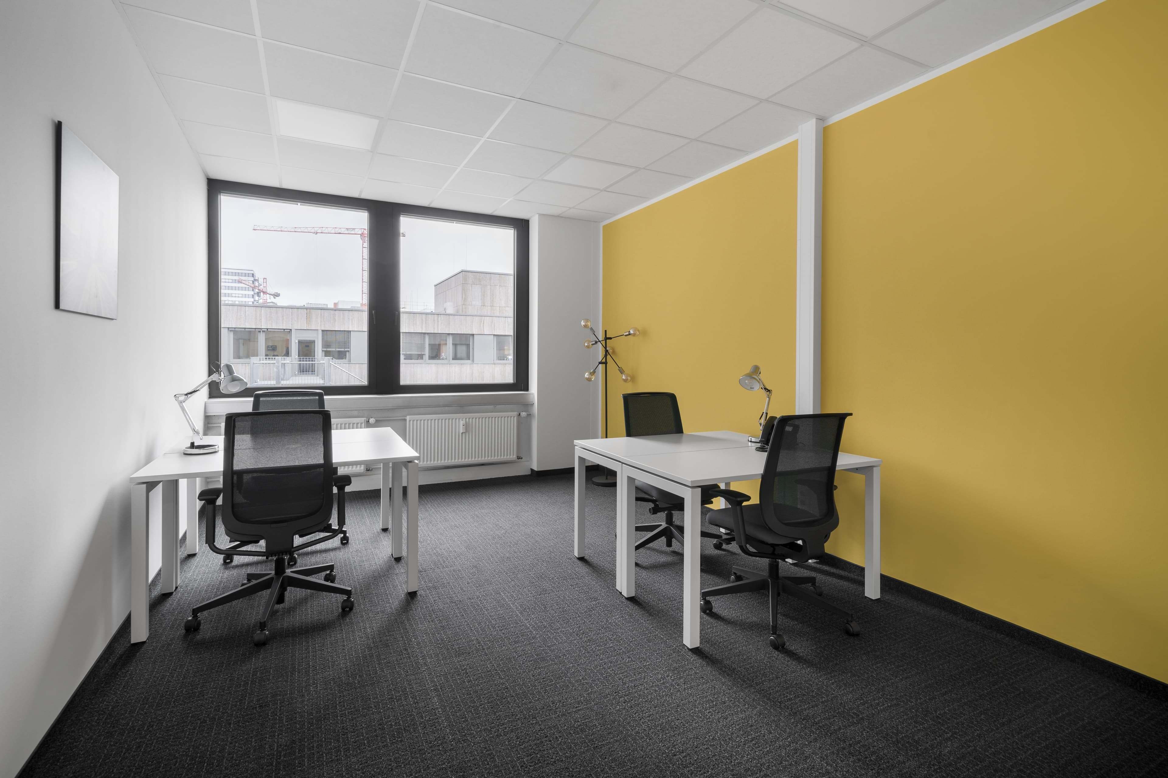 Office space for rent for 3 persons in DOHA, The Pearl