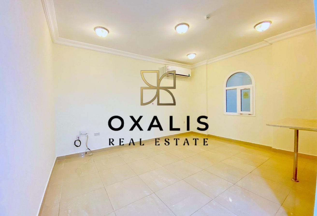LOW PRICE | UNFURNISHED 2 BHK | CLOSED KITCHEN