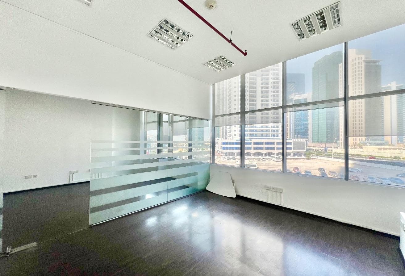 120 SQM PARTITIONED OFFICE IN WESTBAY