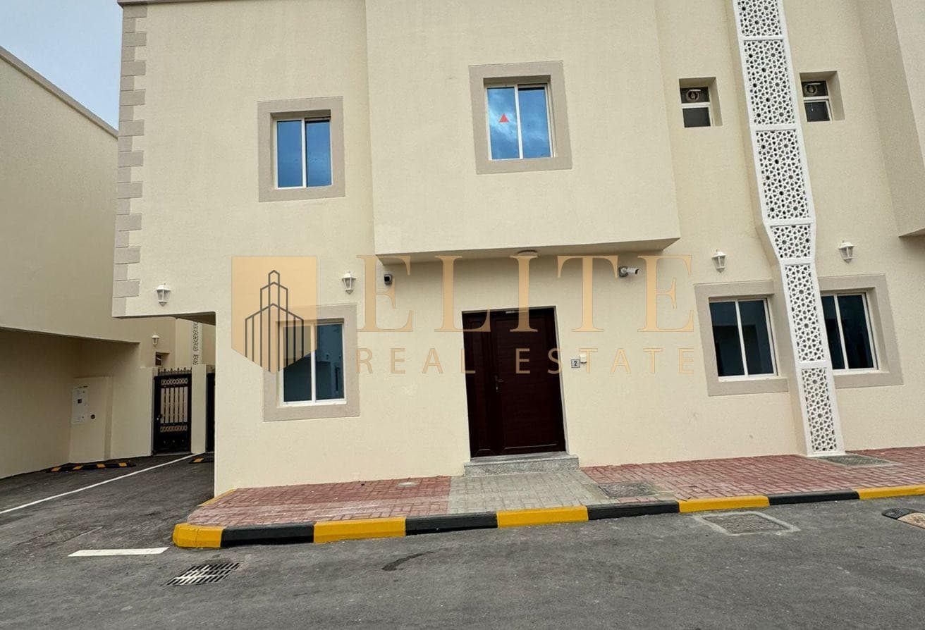 6-Bedroom House in a Compound – Al Kheesa : No Com