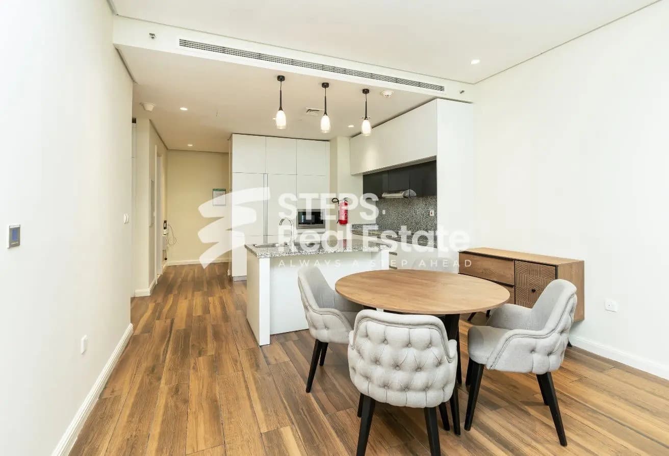 Spacious Flat for Sale in The Pearl with City View