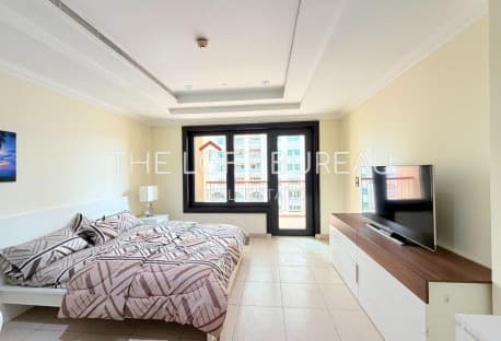 STUDIO WITH BALCONY || BILLS INCLUDED || FF