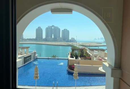Luxury 1-Bedroom Apartment Viva Bahriya Towers