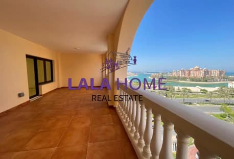 Luxury Renovated 2 Bedroom Apartment with Terrace