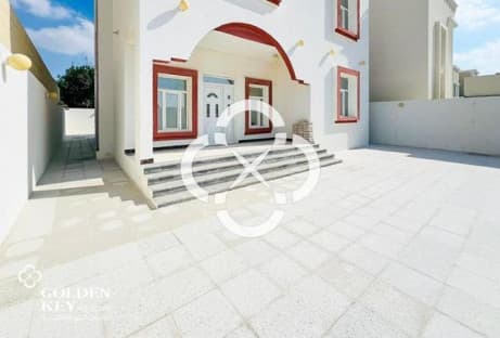 Spacious 4BR Villa with Penthouse | Unfurnished
