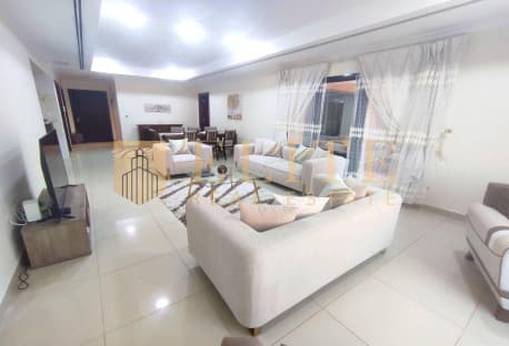 Experience luxurious 1BR+office in Porto Arabia