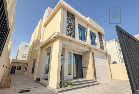 Spacious 7-Bedroom Villa with 2 Living Areas