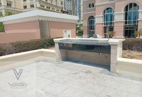 Spacious 3BHK , Sea and City view with Balcony Apt