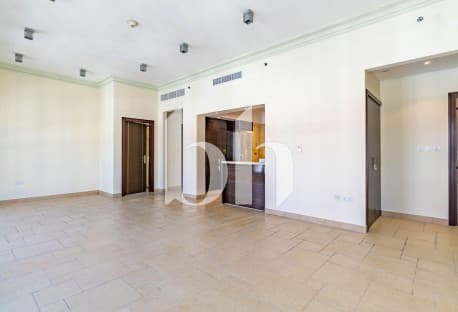 SPACIOUS | 3 BEDROOMS | SEMI FURNISHED