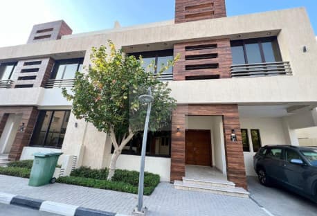 specific 5-bedroom villa in hilal good location