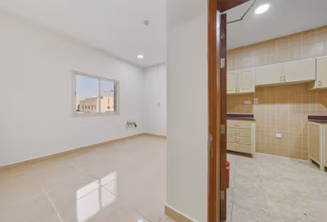 Spacious 2 Bedroom UF Apartment in Al Aziziya