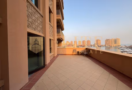 Luxury 3-Bedroom Duplex in Porto Arabia with Spaci