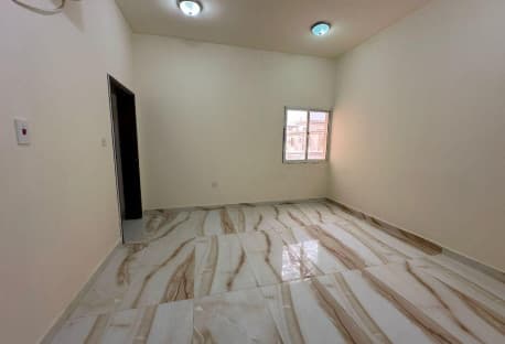 Al-Kharaitiyat room with kitchen and bathroom