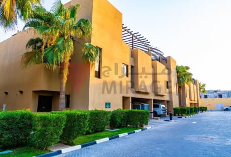 STUNNING 5-BEDROOM VILLA | 1 MONTH FREE
