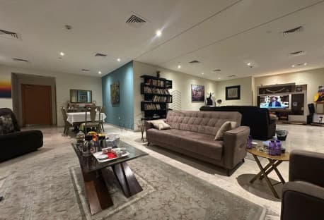 Exclusive 3 Bedroom+Maid Apart for sale in Zig Zag