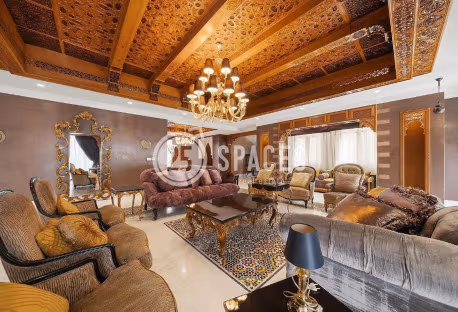 Standalone Luxurious Villa I Private Pool Backyard