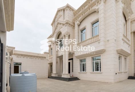 Villa with Expansive Spaces and Lift for Sale