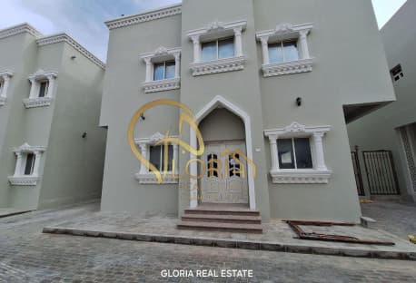 فرصة تملك فلل في مجمع سكني مميز