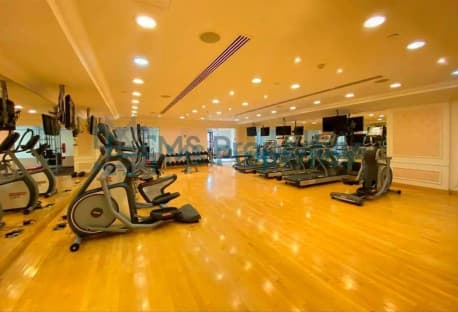 Bright 2 BDR Flat w/ Balcony | Spacious Lay Out