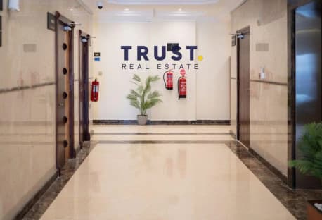Luxury FF 2BR for Rent in Madinat Khalifa South