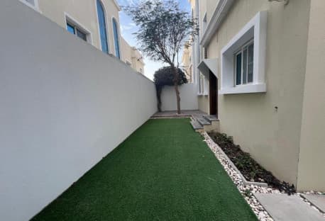 AMAZING COMPOUND VILLA /SPACIOUS/SEMI FURNISHED