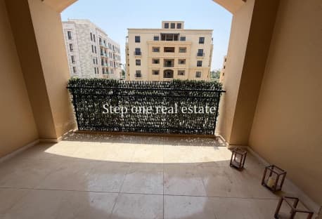Luxury STUDIO APARTMEN SEMI FURNISHED | FOXHILLS