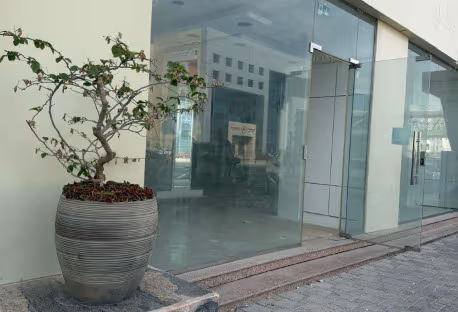 shop 4 rent prime location in al sadd