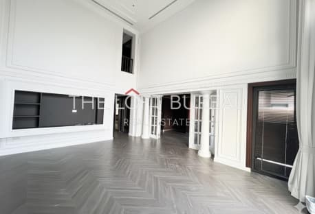 UPGRADED DUPLEX TOWNHOUSE || UPGRADED 4BR + MR ||