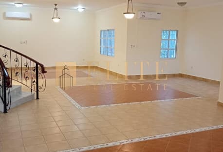 Villa with Private Garden+ 5bhk with 2 big halls