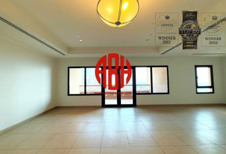 HUGE BALCONY | MAJESTIC 3 BEDROOMS | SF | SEA VIEW